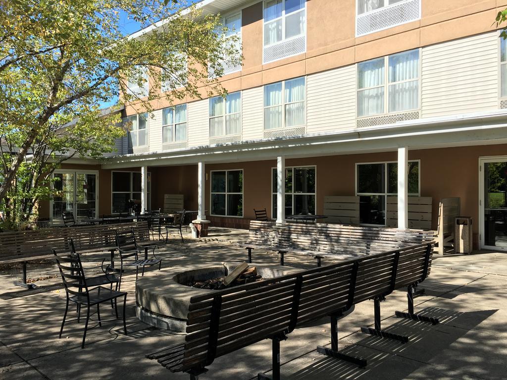 Norwood Inn And Suites Chaska Exteriér fotografie
