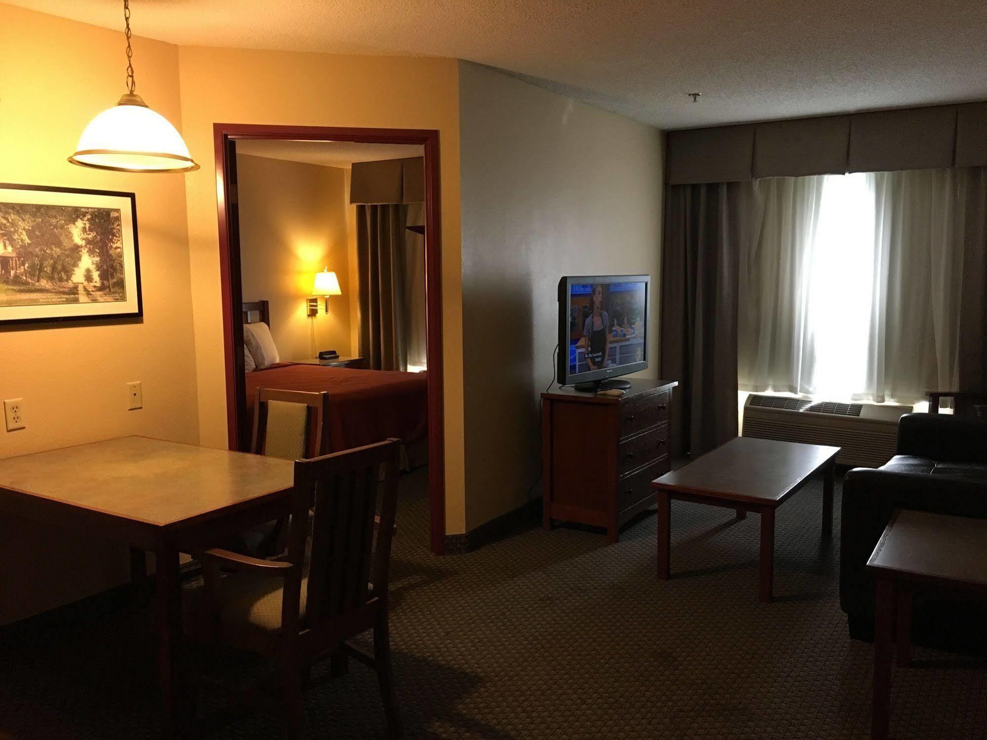 Norwood Inn And Suites Chaska Exteriér fotografie